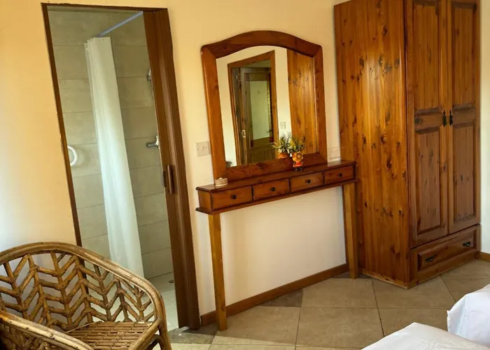 Tal-bir Farmhouse Nadur